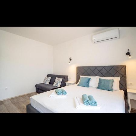 Apartman Jan Karlobag Exterior photo
